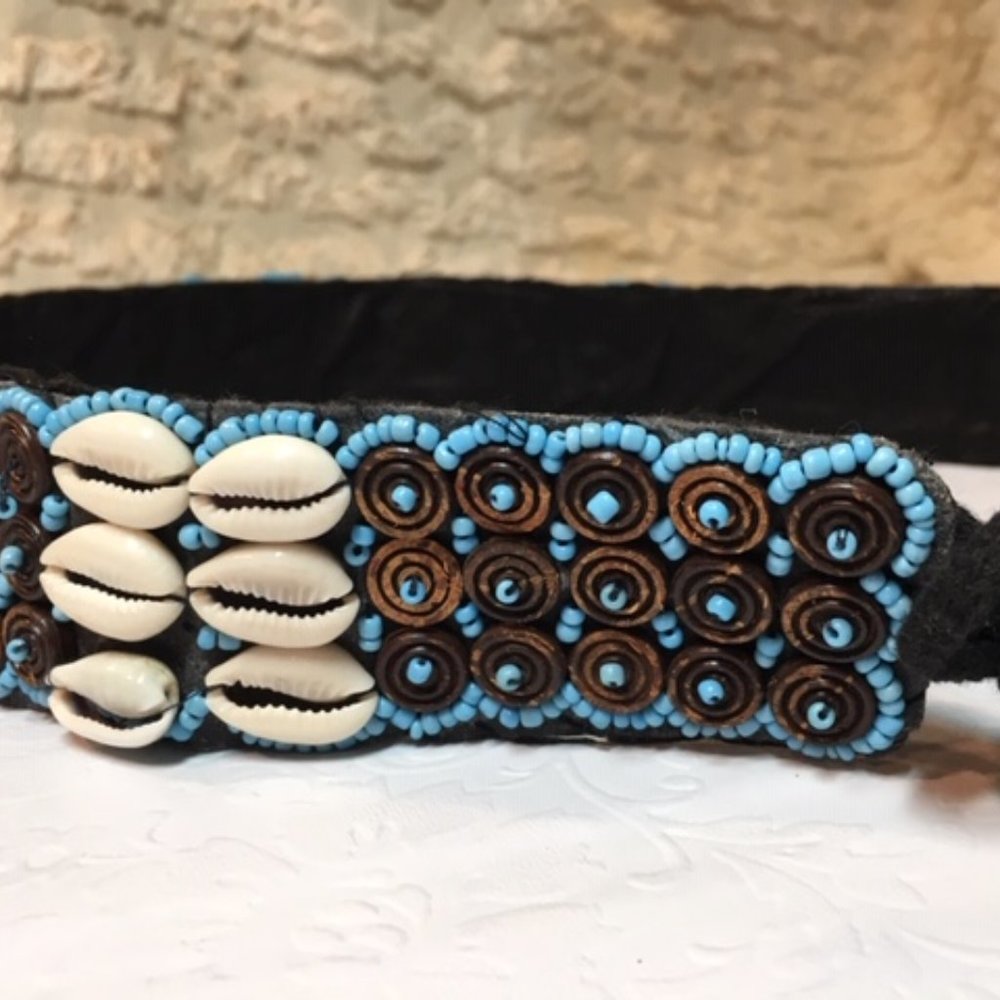 Vintage Handmade 70's Hippie Beaded Shelled Belt - Picture 3 of 9